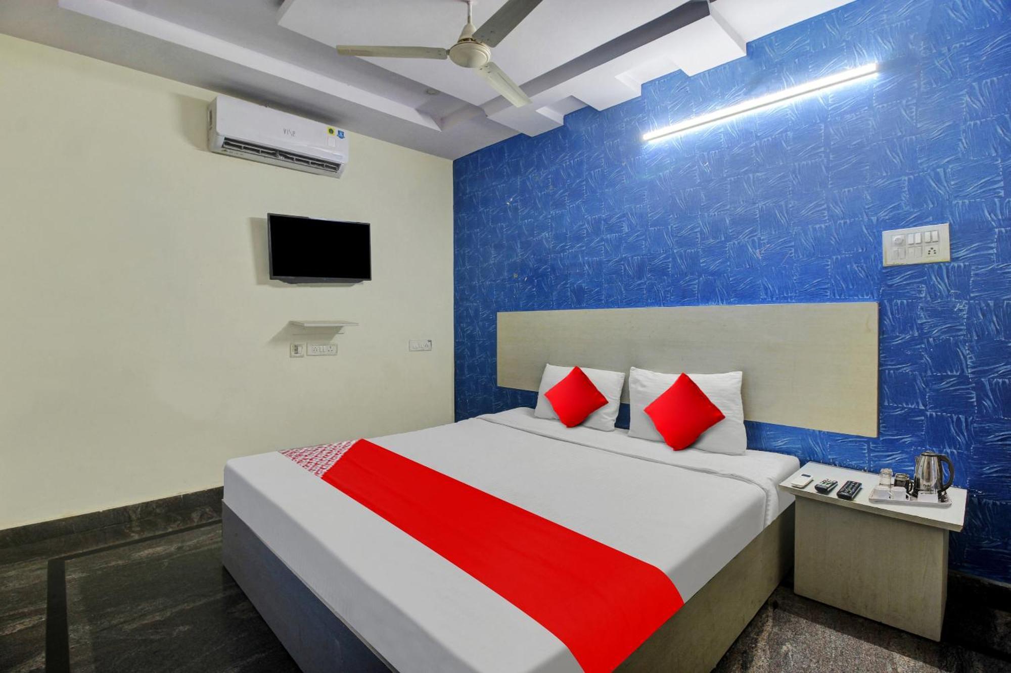 Hotel O Lavish Stay Sururnagar ภายนอก รูปภาพ