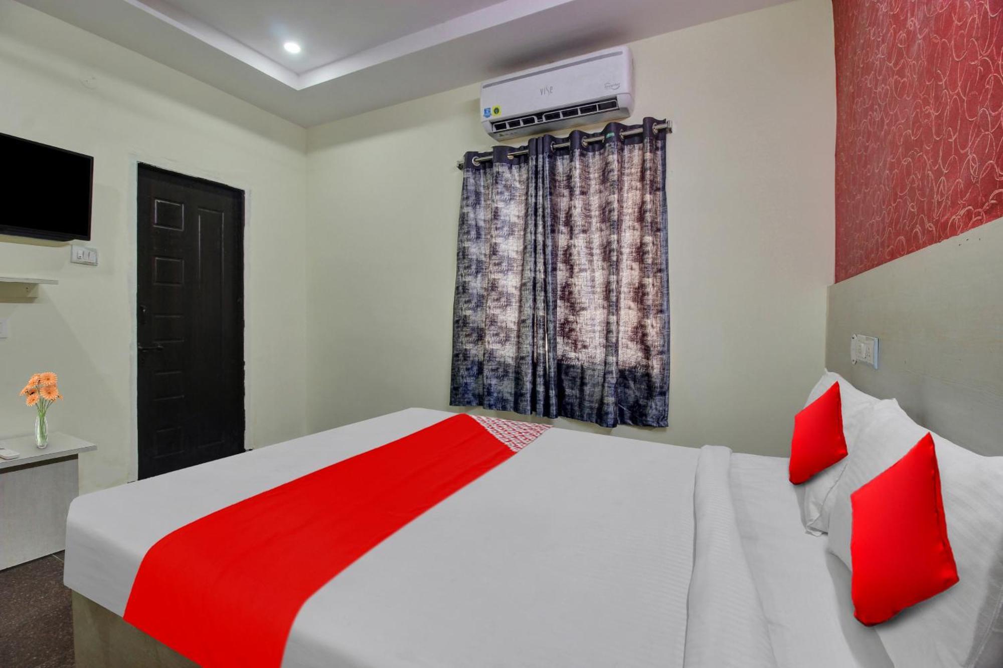 Hotel O Lavish Stay Sururnagar ภายนอก รูปภาพ