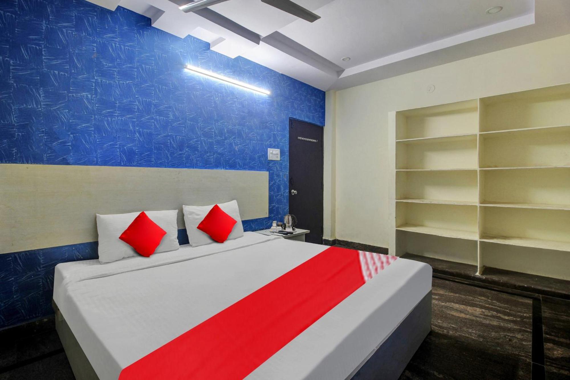 Hotel O Lavish Stay Sururnagar ภายนอก รูปภาพ